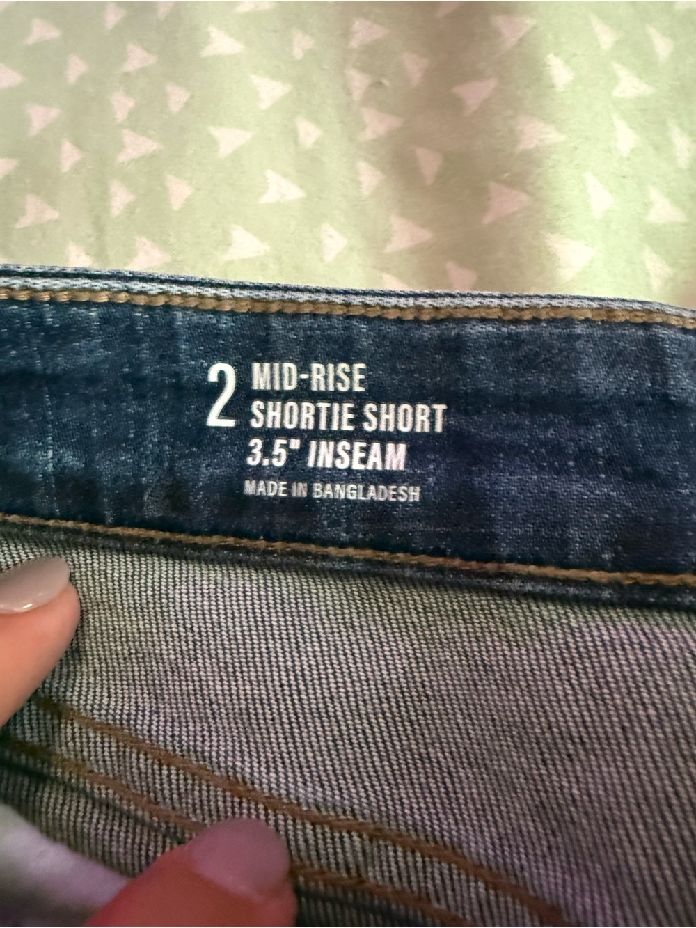 a.n.a Medium Wash Frayed Hem Denim Shorts - Picture 4 of 4
